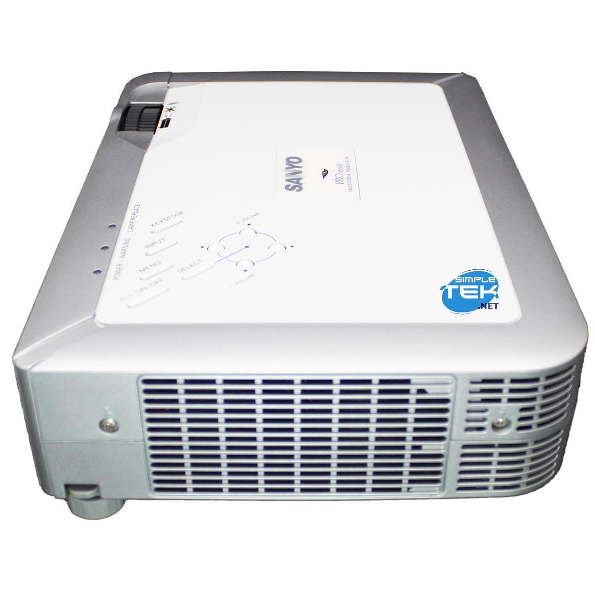 Sanyo PLC-XU73 3LCD Video Projector VGA Rca Projector With Remote 2000 An - Picture 8 of 8